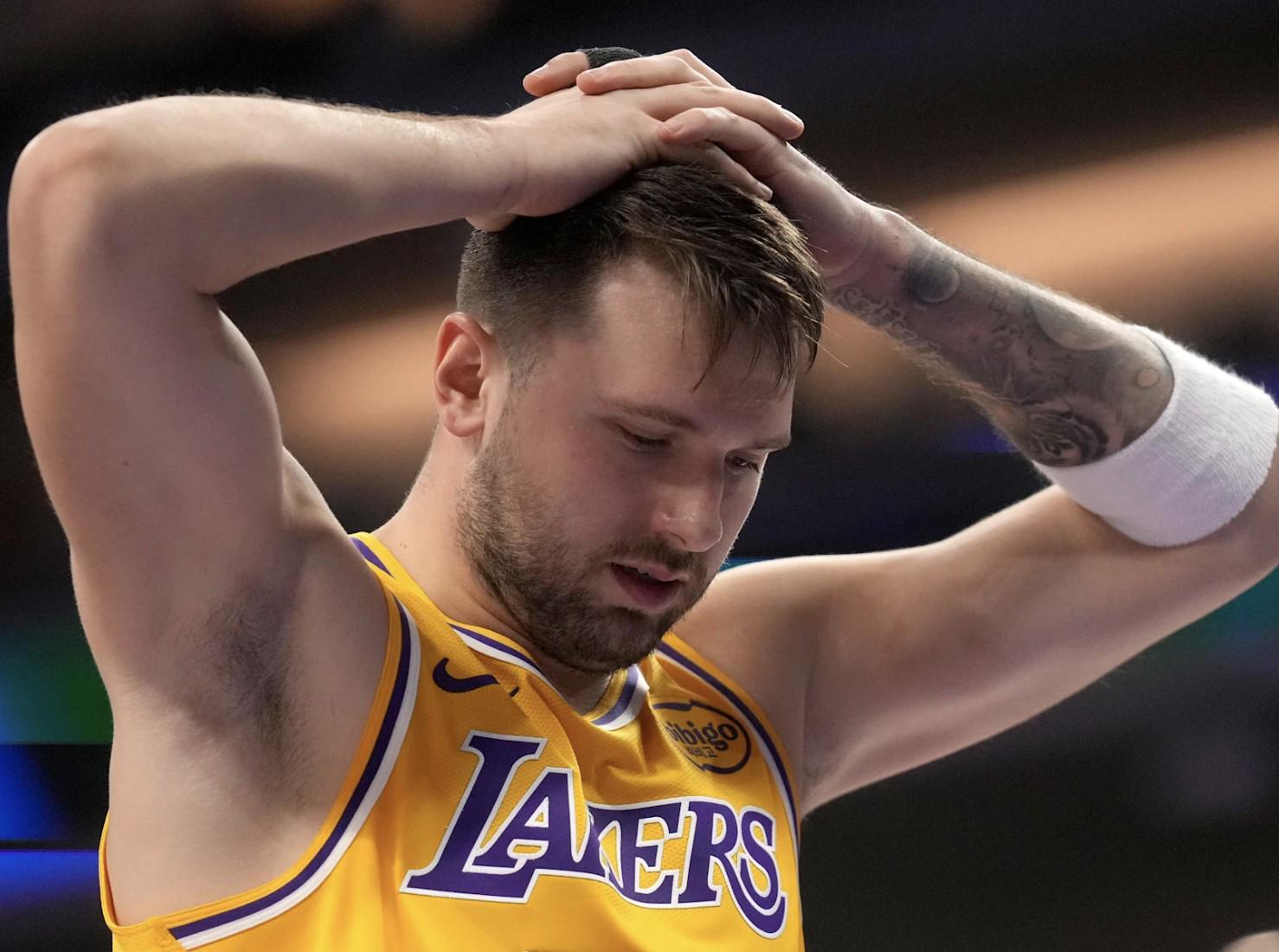 九游官网下载app下载-雷迪克:东契奇腿筋酸痛会接受检查,目前判断伤势还为时过早